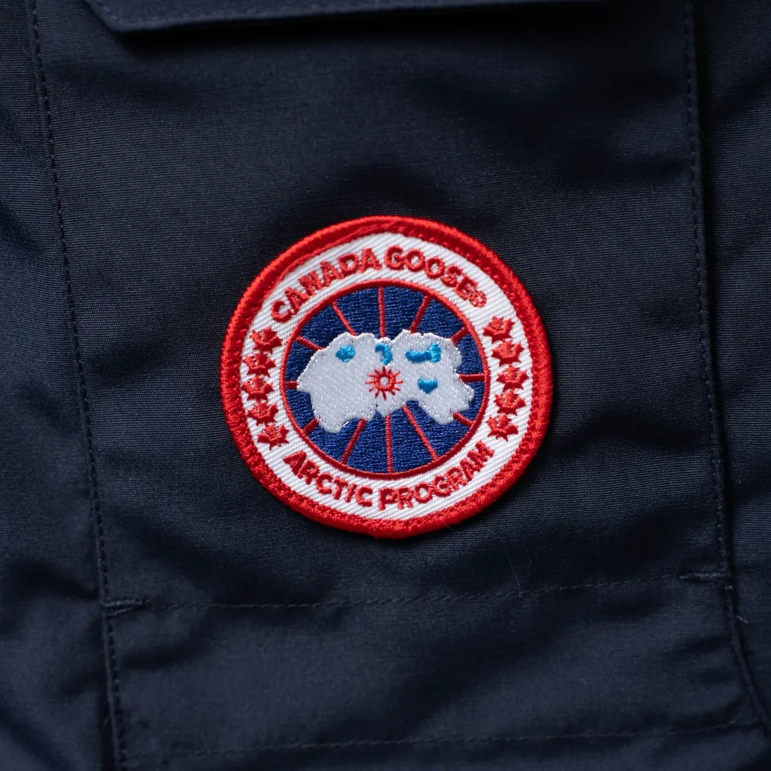 P660 CANADA GOOSE丨Canada Goose C08 children's clothing, children's hooded down jacket Color: dark blue Size: 110-160